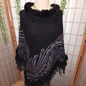 SHEIN Black Sweater Poncho with Gray Swirl Pattern and Fur Trim